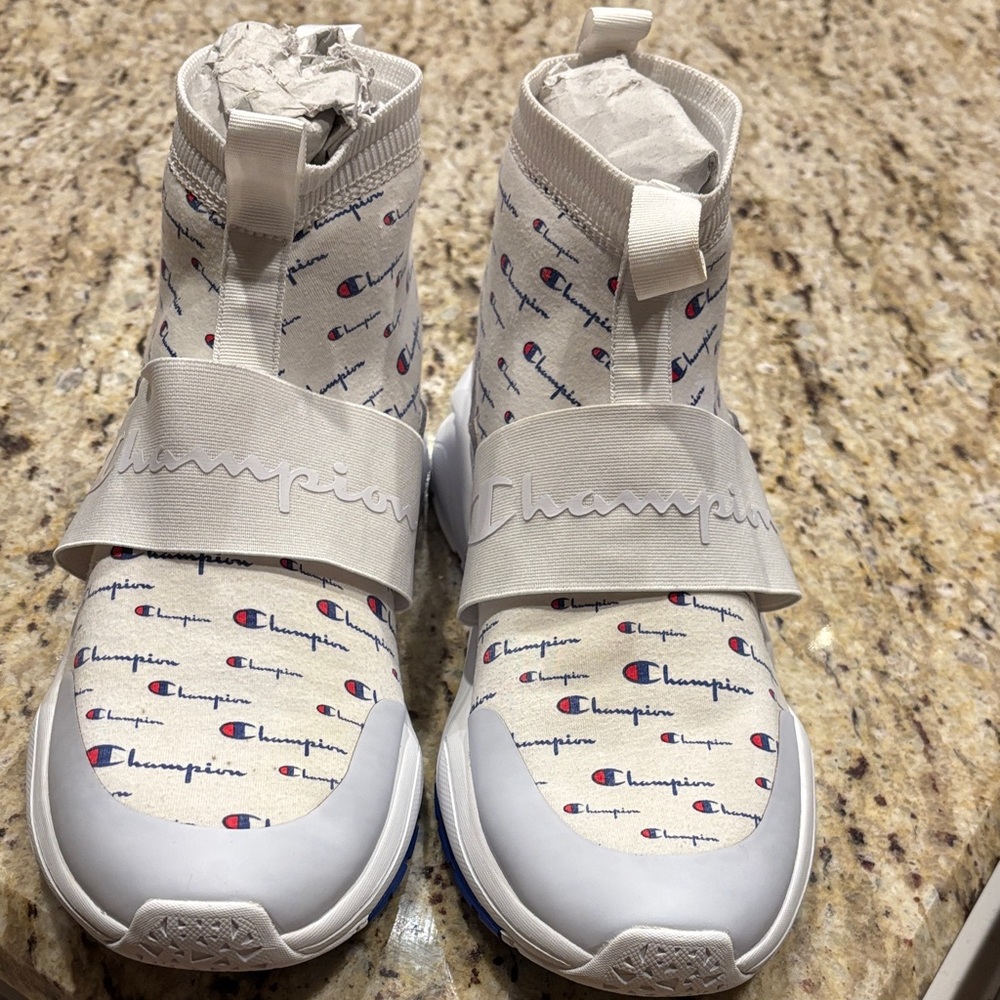 Champion MEN’s Logo Print Sneakers. Size 12. Brand new